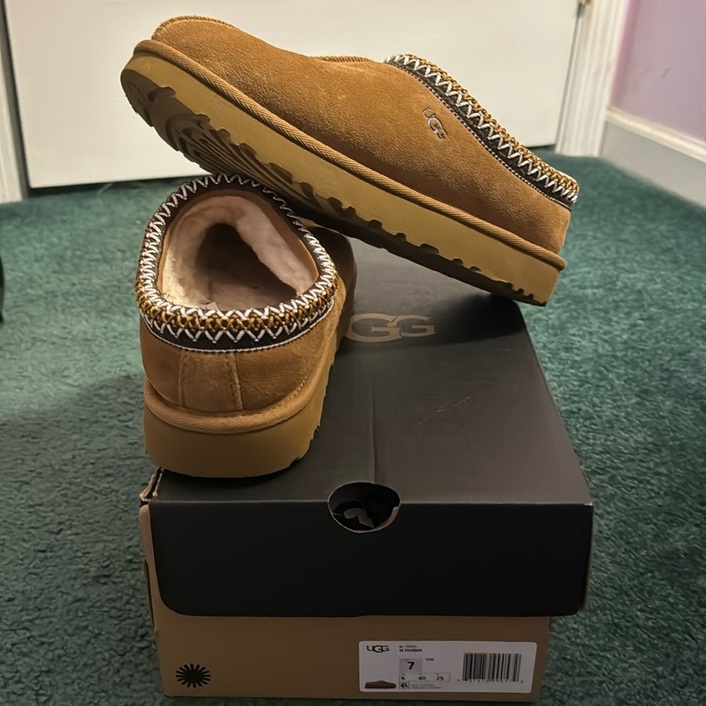 Ugg tasman slippers